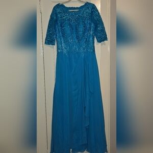 Chic Long Sleeve Blue Lace Dress